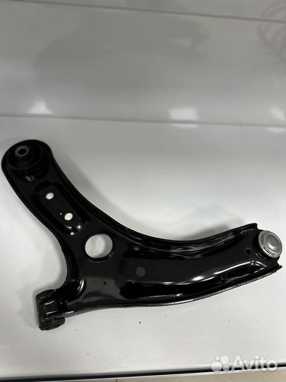 Рычаг поперечый Hyundai Solaris 2017 оригинал