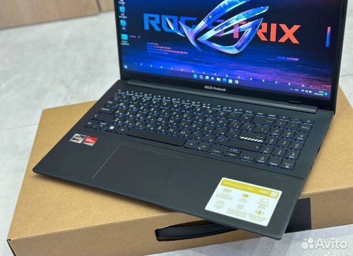 Ноутбук Asus Vivobook Go 15 16/512GB R5 7520U