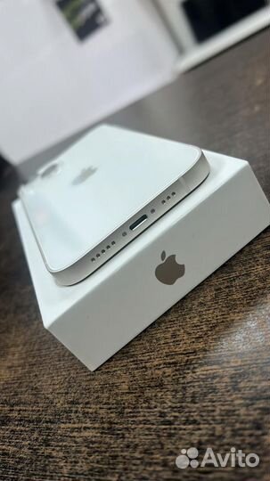 iPhone 13, 128 ГБ