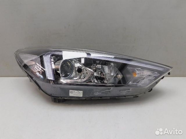 Фара правая Hyundai Tucson