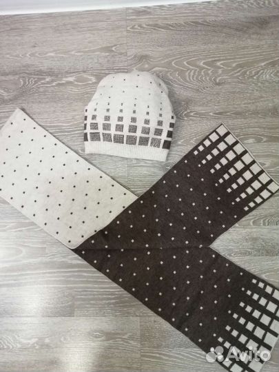 Комплект шапка и шарф новая женская