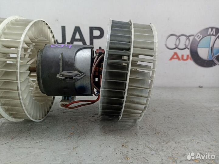 Моторчик отопителя Mercedes-Benz Viano W639