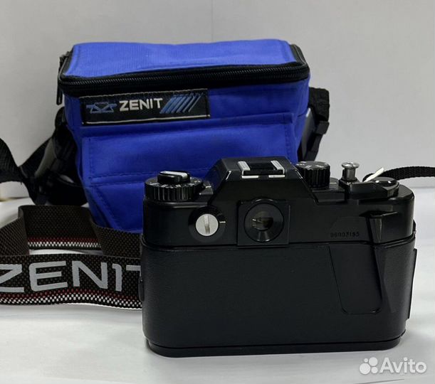 Фотоаппарат Зенит 122К с объективом Гелиос-44К-4