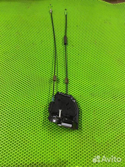 Замок двери задний левый тойота рав 4 40