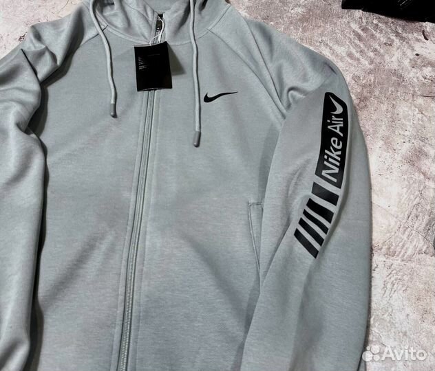 Спортивные костюмы Nike