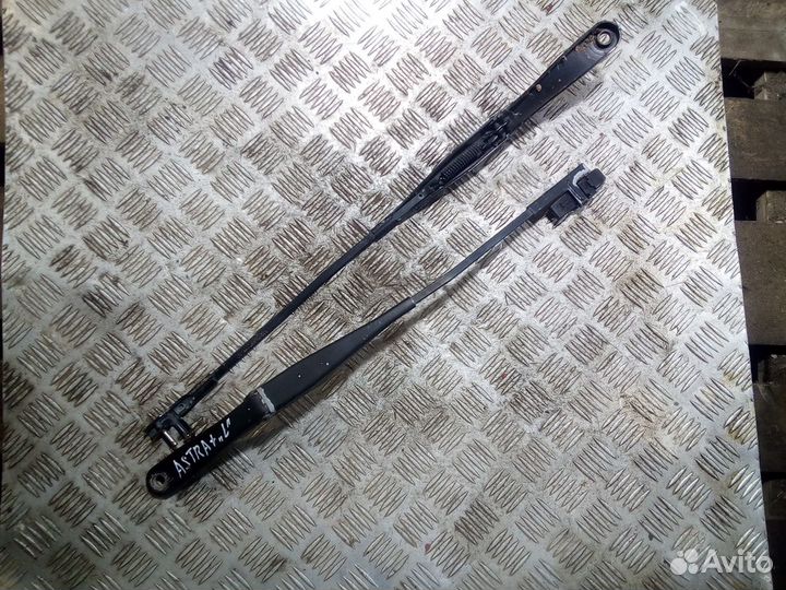 Поводок дворника Opel