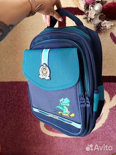 Школьный рюкзак новый