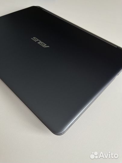 Продаю ноутбук asus