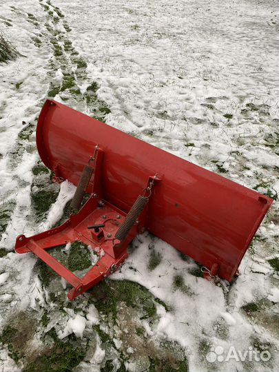 Отвал на минитрактор