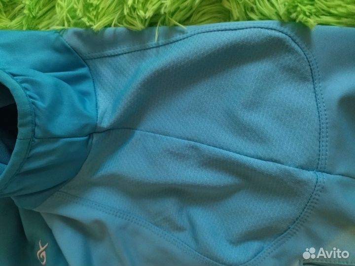 Спортивные костюмы 44 и 54 размер