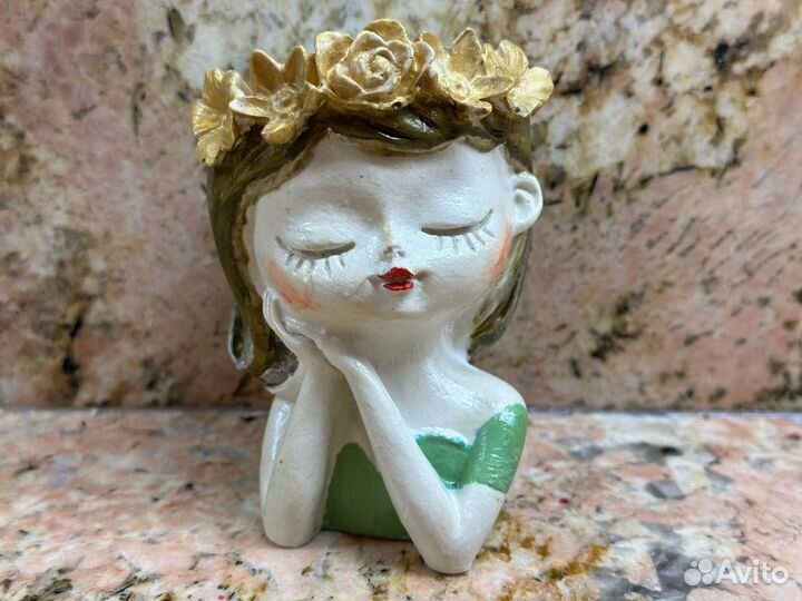 Девочка-кашпо Рита