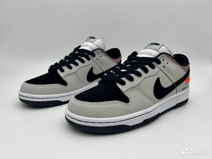 Кроссовки Nike SB Dunk Low Toyota AE86