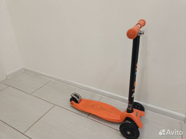 Самокат maxi micro