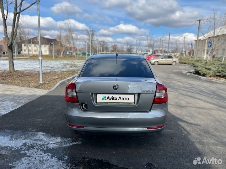 Skoda Octavia 1.6 AT, 2011, 182 000 км