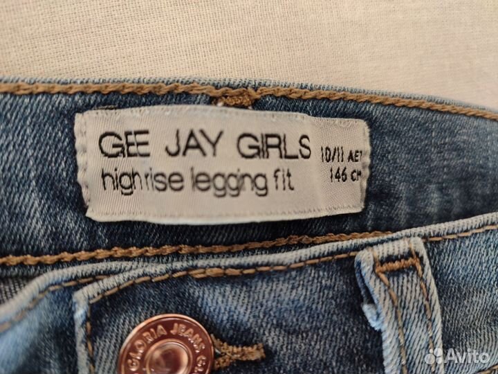 Джинсы для девочек рост 146 на 10-11 лет