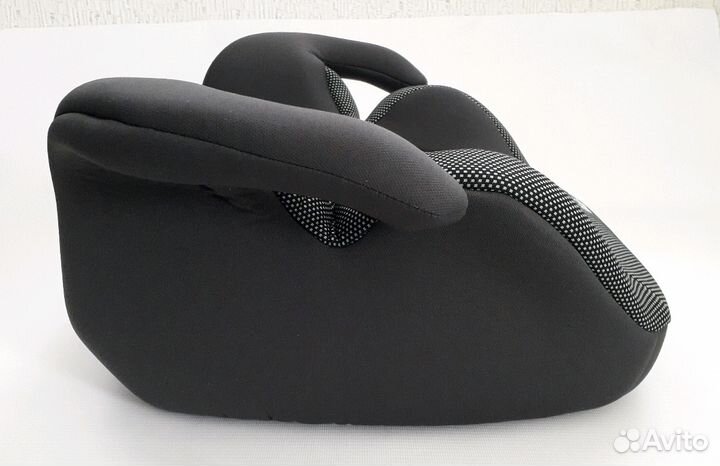 Бустер/автокресло для детей 22-36кг.Новый от AX55