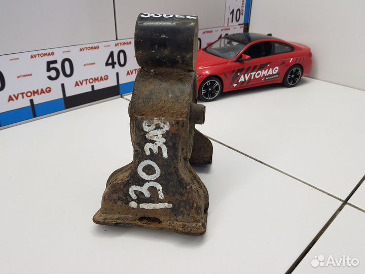 Опора двигателя задняя (Hyundai i30)