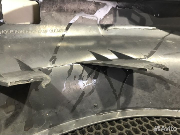 1438563 Накладка над фарой левая Scania 5-series