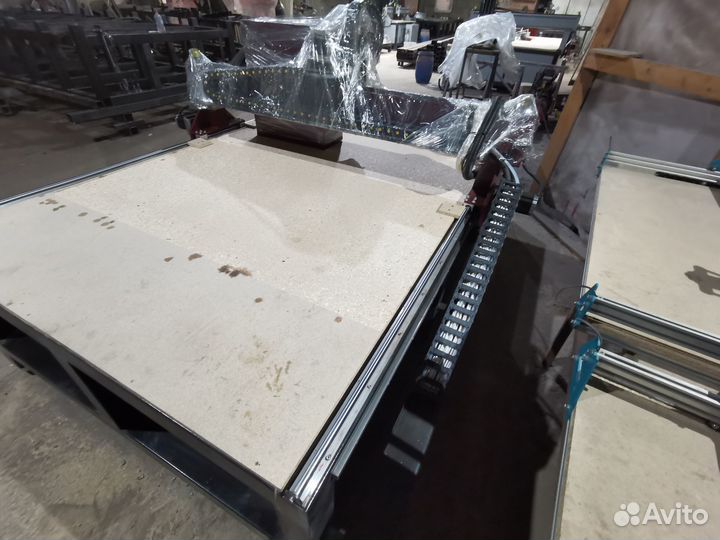 Фрезерный станок с чпу по дереву