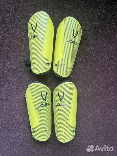 Щитки футбольные детские