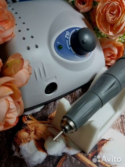 Машинка для педикюра и маникюра Strong 210, 50K