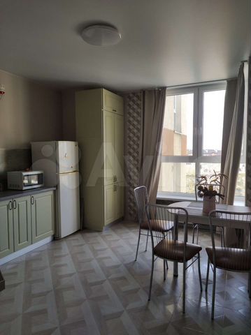 2-к. квартира, 61 м², 8/8 эт.