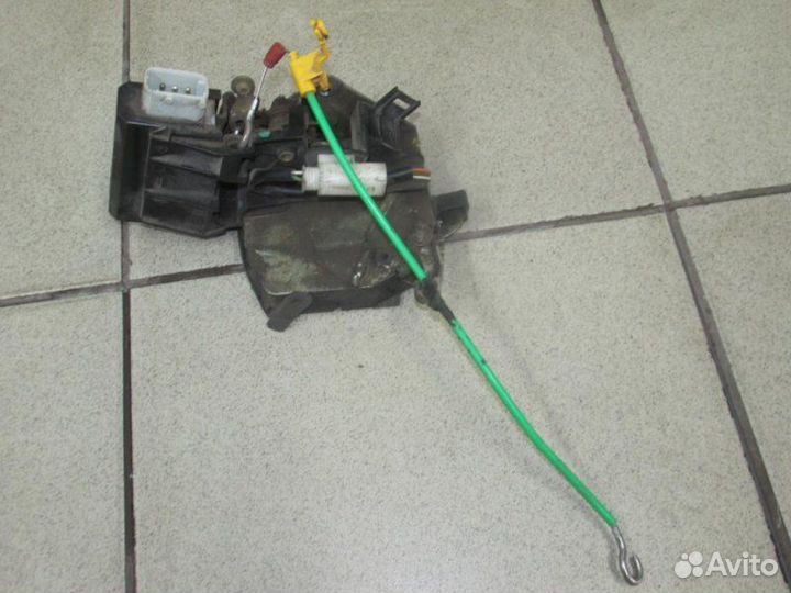 Замок двери задний правый Bmw 7-Серия E38