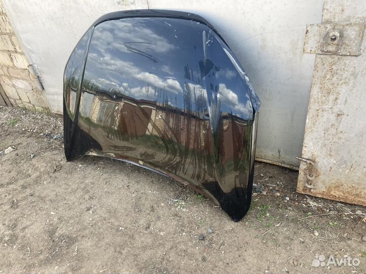 Капот лада Веста