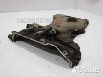 Крышка двигателя передняя