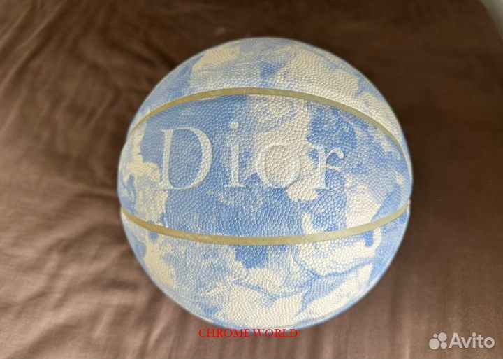 Мяч dior