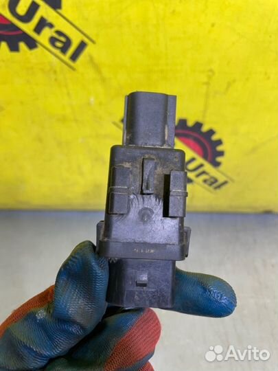 Вакуумный регулятор Opel Astra J хэтчбек 2009-2015