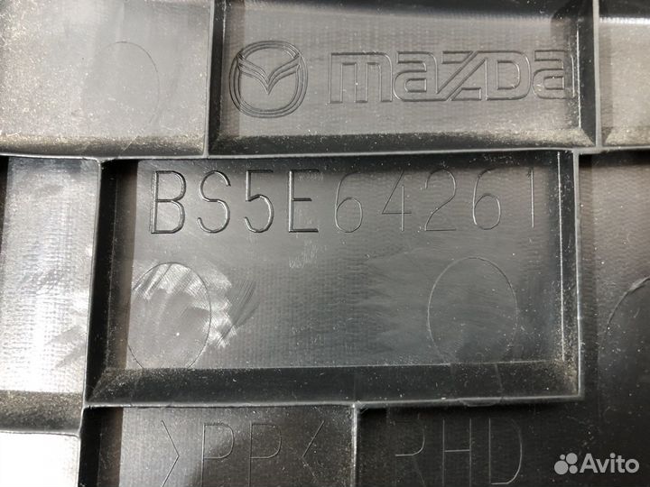 Накладка подрулевая Mazda Axela BK 2002-2008