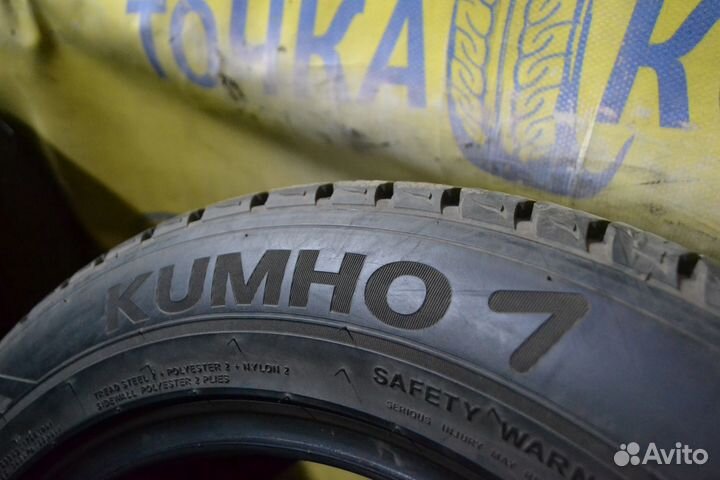 Kumho Crugen Premium KL33 215/60 R17