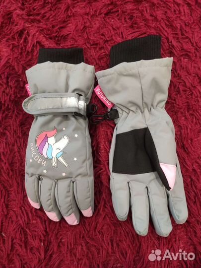Перчатки для девочки новые