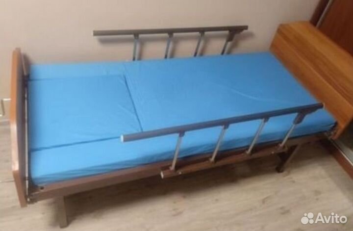 Медицинская кровать для лежачих больных