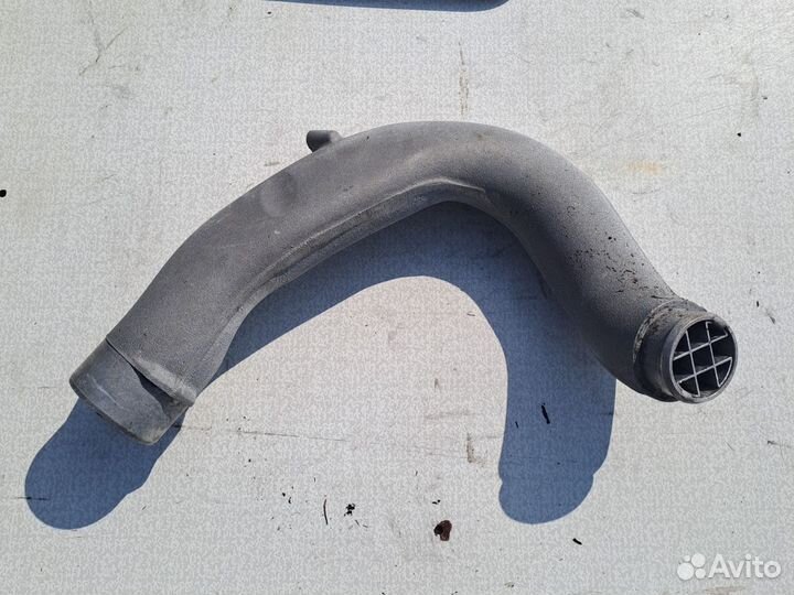 Патрубок мотора Мерседес ом 628. 400cdi