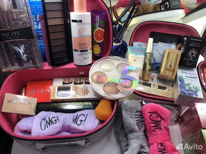 Набор косметики +кейс
