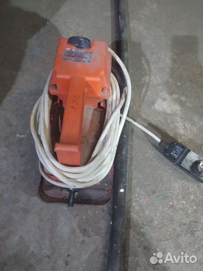 Вибраторы для бетона бу