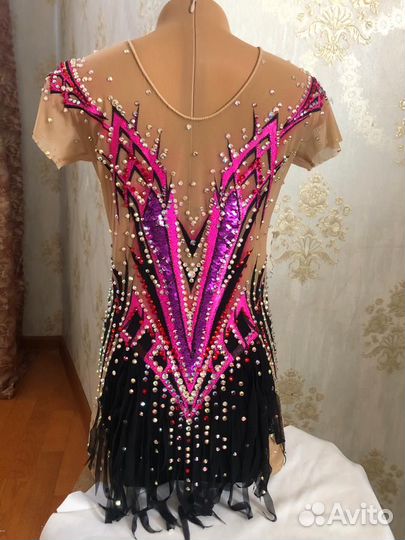 Продаются купальники для художественной гимнастики