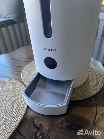 Автокормушка для кошек