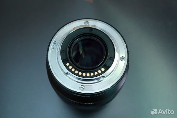 Объектив Olympus M.Zuiko Digital ED 75mm, f/1.8