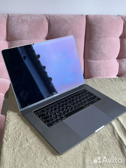Apple MacBook Pro 15 2019 16/500