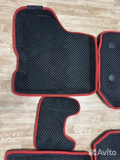 Eva коврик на Reno Kaptur