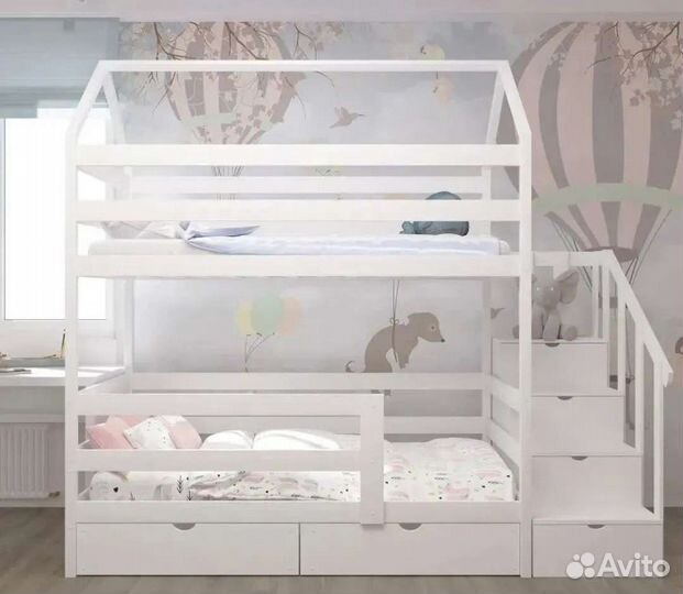 Двухъярусная кровать домик с матрасами