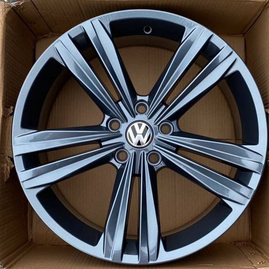 Литые диски Volkswagen 8×R18 5×112