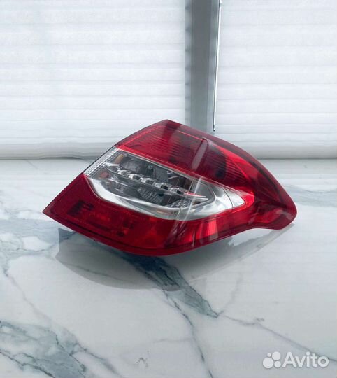Фонарь задний правый, есть дефект, Citroen C4