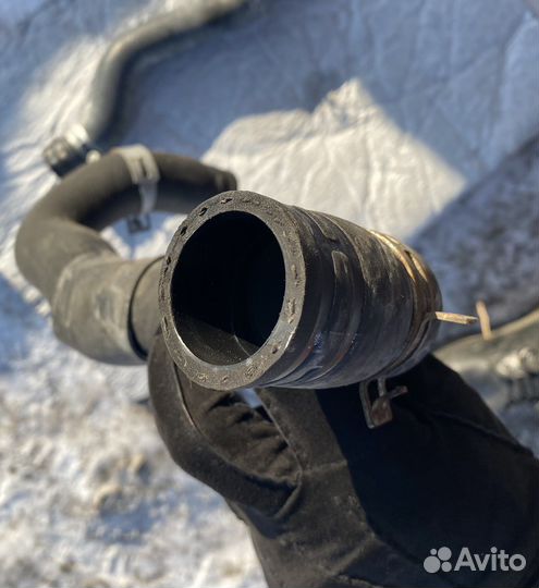 Патрубок охлаждения Камри 40