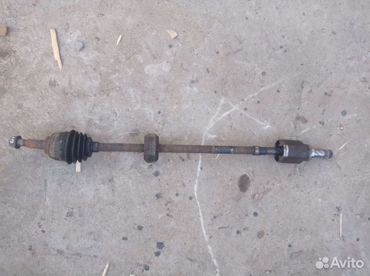 Привод передний правый Рено Логан