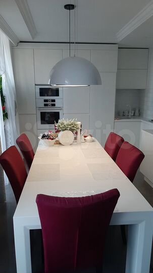 4-к. квартира, 115 м², 8/9 эт.