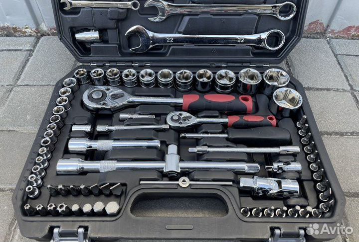 Набор инструментов SATA 82 предмета/доставка